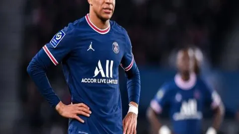 亚足联授予水庆霞最佳女教练荣誉——央视新闻客户端资讯发布